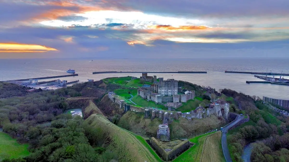 Traghetti e guida di Dover: porto e collegamenti in traghetto