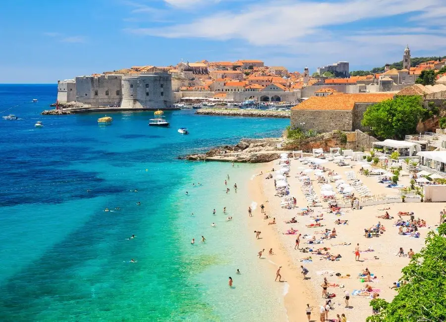 Traghetti e guida di Dubrovnik: porto e collegamenti in traghetto