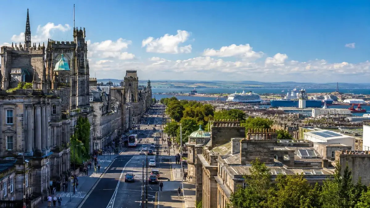 Destinazione traghetti: Edinburgh