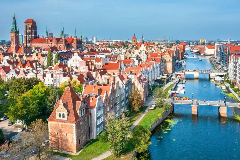 Traghetti e guida di Gdańsk: porto e collegamenti in traghetto