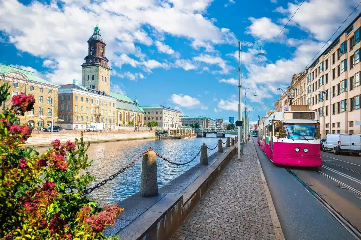 Traghetti e guida di Göteborg: porto e collegamenti in traghetto