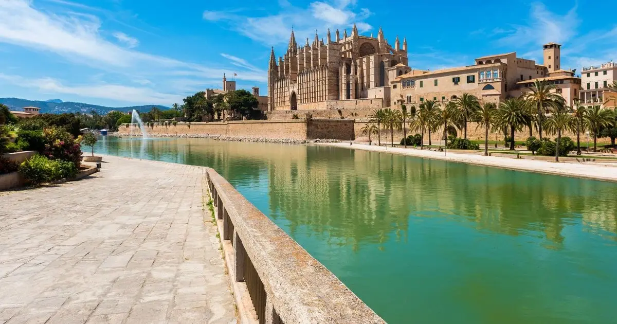 Traghetti e guida di Palma de Mallorca: porto e collegamenti in traghetto