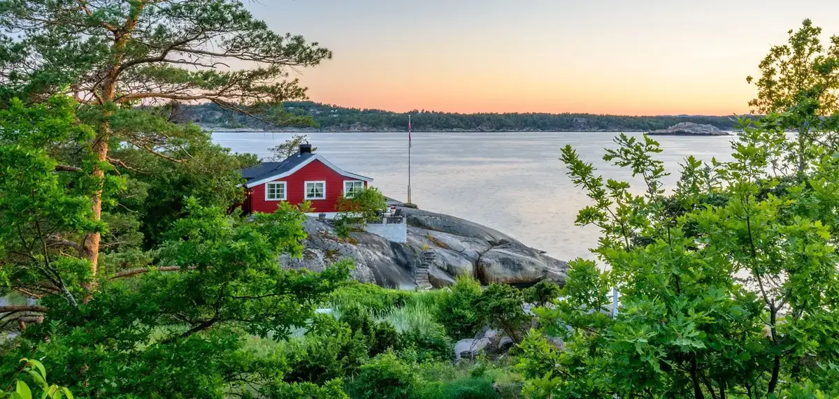 Porto di Sandefjord e lungomare in Vestfold, Norvegia
