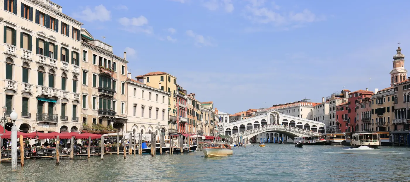 Destinazione traghetti: Venezia