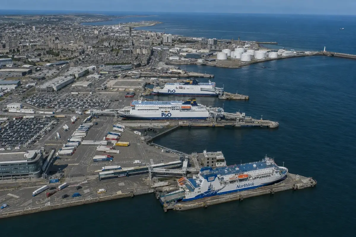 Porto dei traghetti di Aberdeen: rotta e viaggio in traghetto