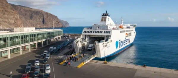 Traghetto Fred. Olsen Express ad Agaete, Gran Canaria
