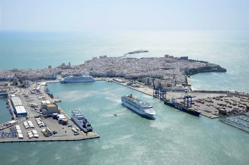 Destinazione traghetti: Cádiz