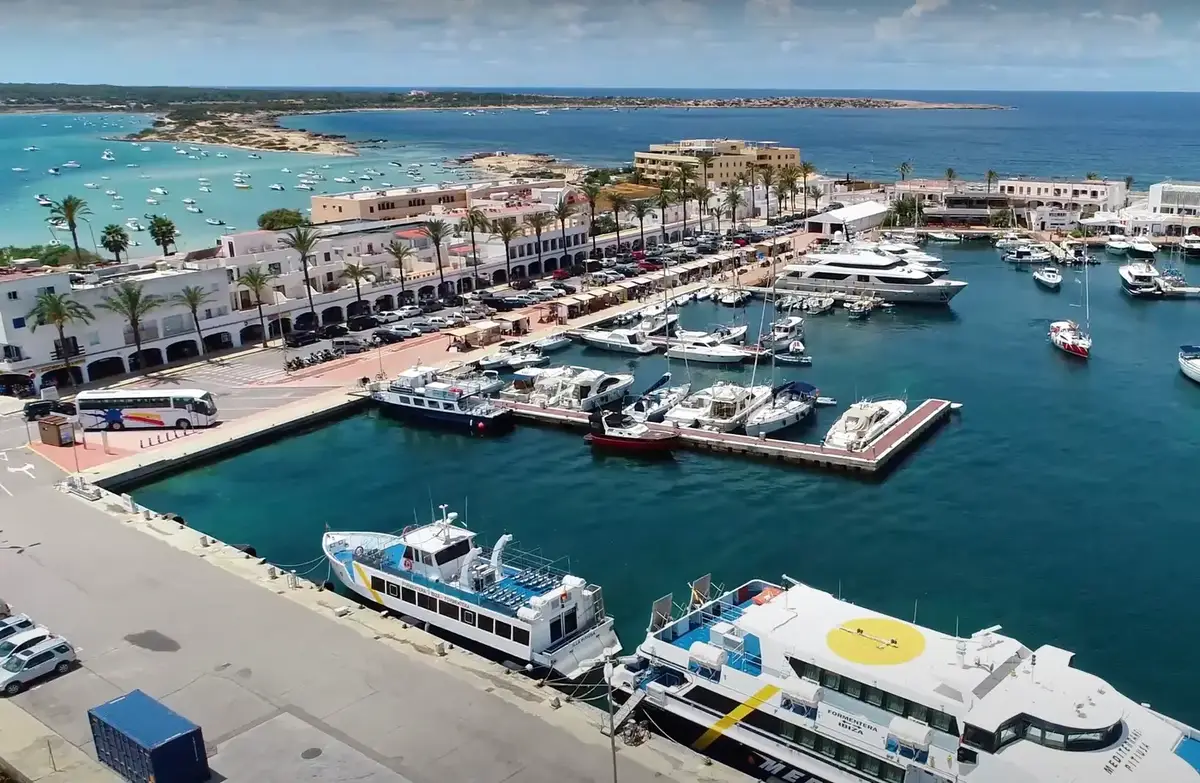 Destinazione traghetti: Formentera