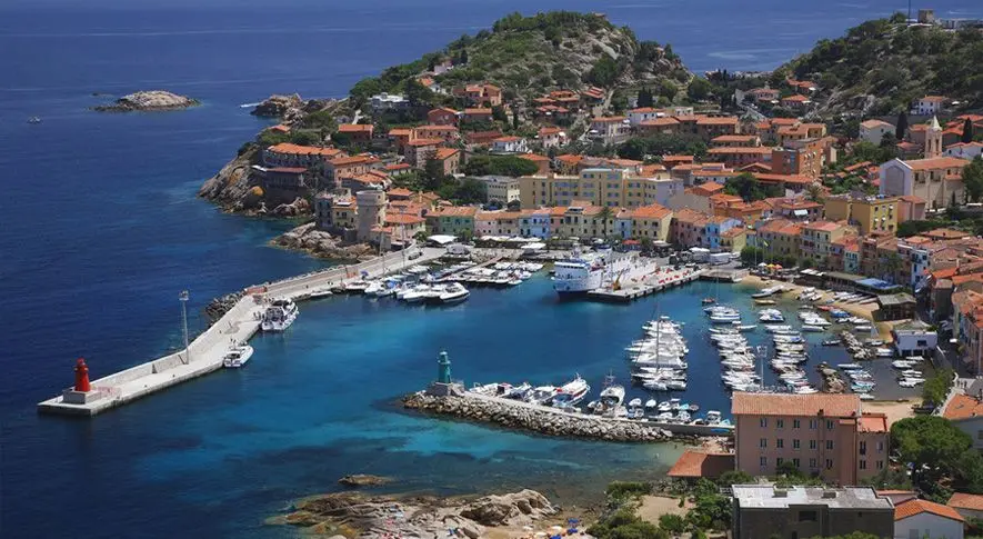 Destinazione traghetti: Giglio