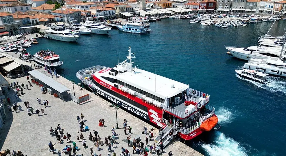Destinazione traghetti: Hydra