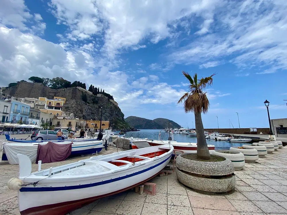 Destinazione traghetti: Lipari