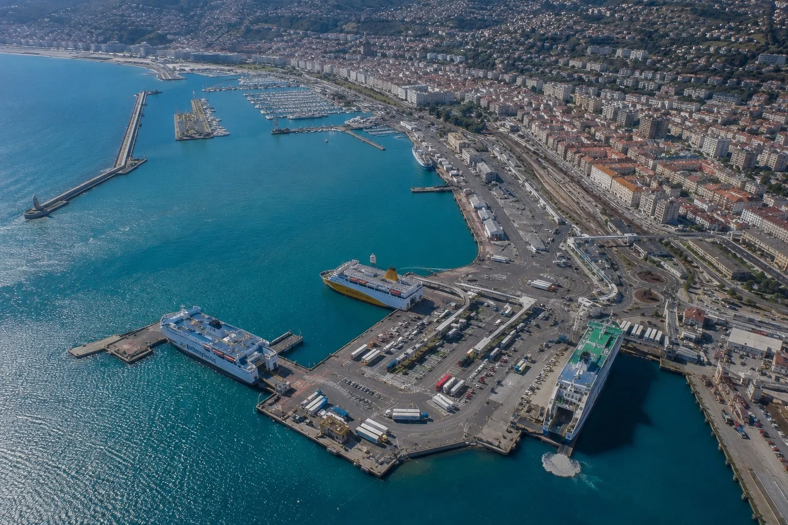 Porto dei traghetti di Nizza