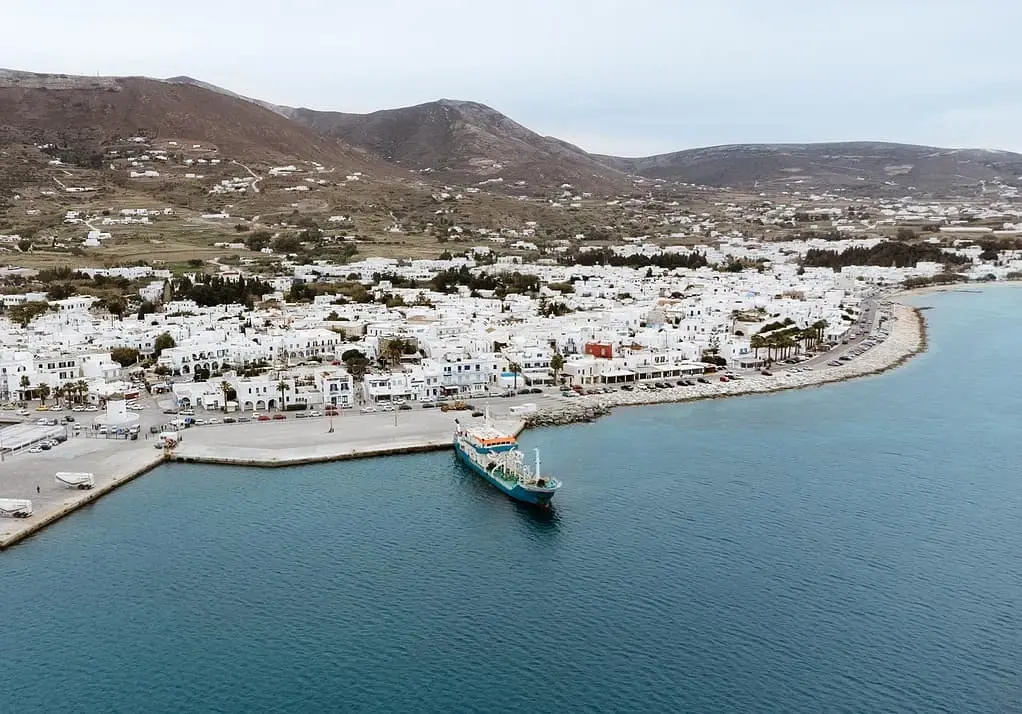 Destinazione traghetti: Paros