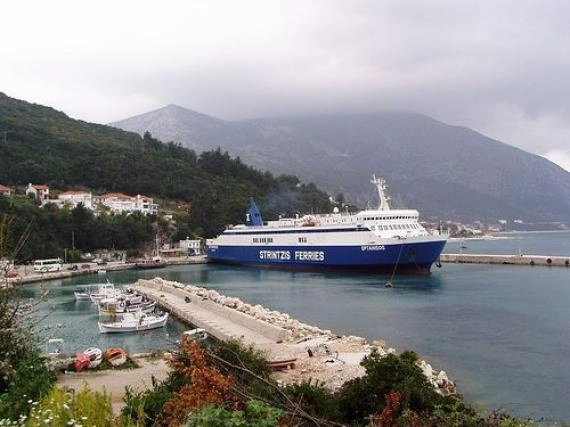 Destinazione traghetti: Poros, Kefalonia