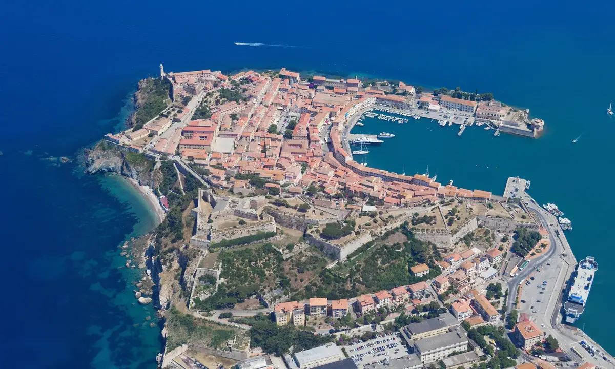 Destinazione traghetti: Portoferraio