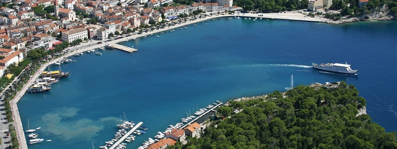 Organizza il viaggio da Spalato a Stari Grad: rotta e viaggio in traghetto