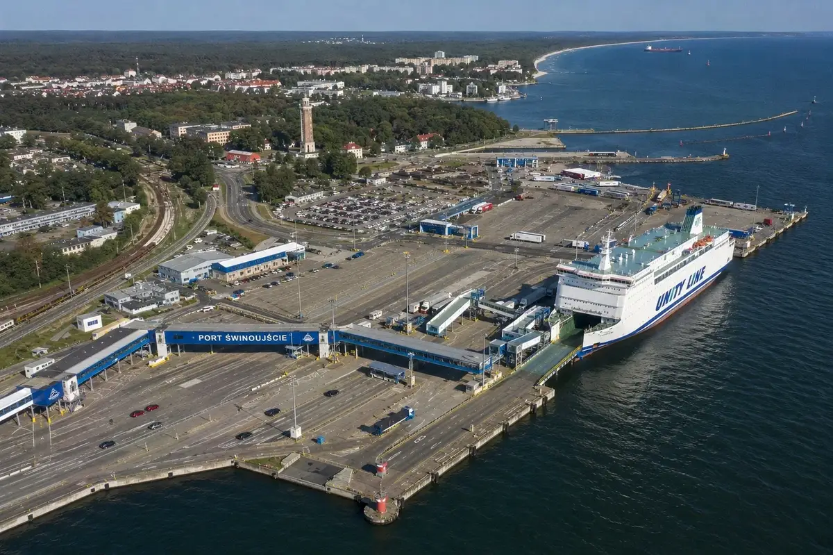 Porto dei traghetti di Świnoujście in Polonia