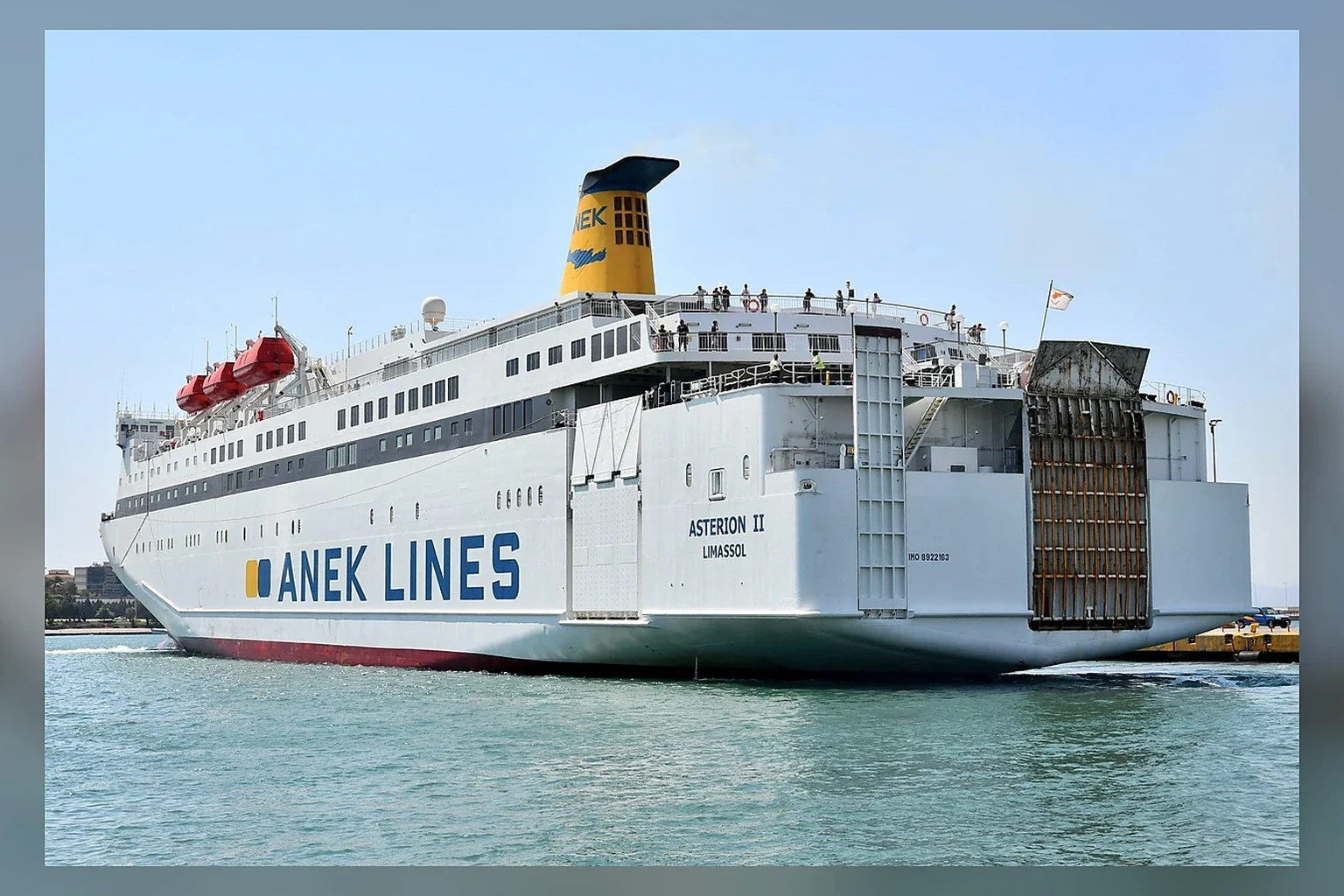 ANEK Lines: traghetto, rotte e servizi passeggeri