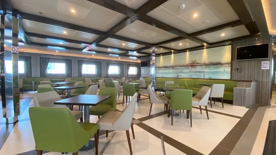 lounge passeggeri a bordo di Ciudad de Valencia