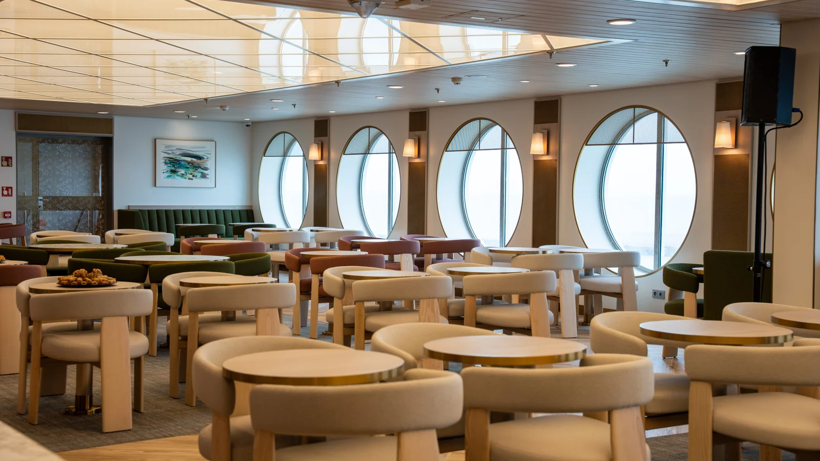 Ristorante a bordo di una nave Brittany Ferries