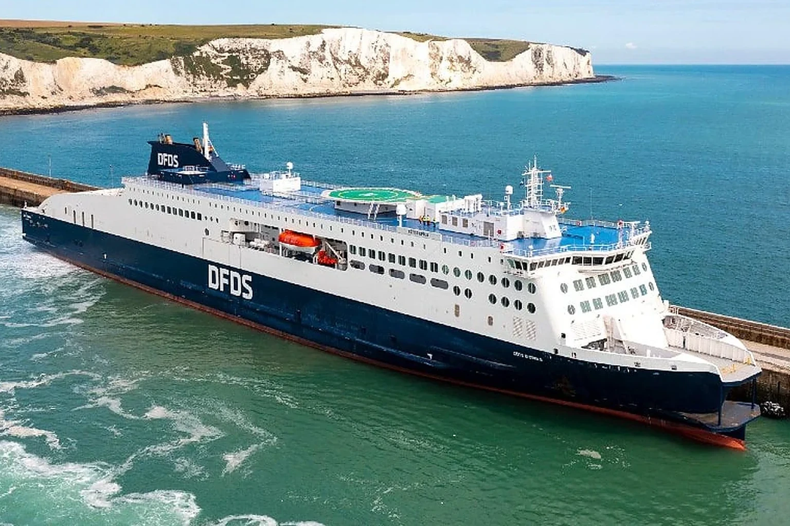 DFDS: traghetto, rotte e servizi passeggeri