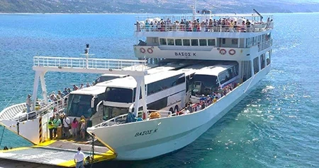 Traghetto da Vasiliki, Lefkada a Fiskardo, Cefalonia: rotta e viaggio in traghetto